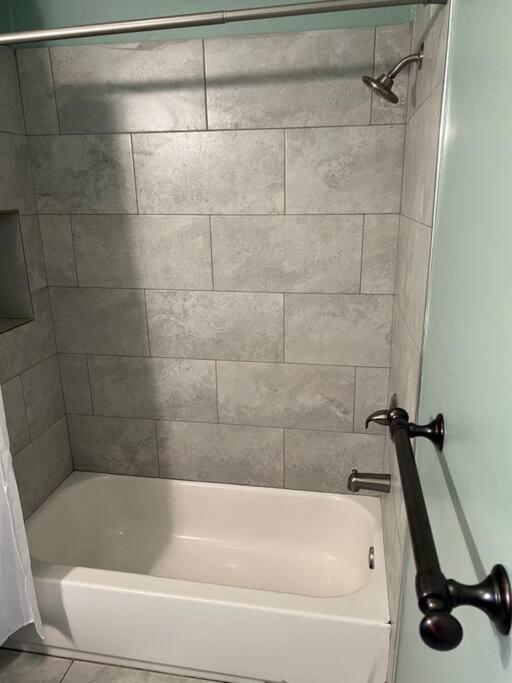Апартаменты Chilled Pad 2 Blocks From The French Quarters Новый Орлеан Экстерьер фото